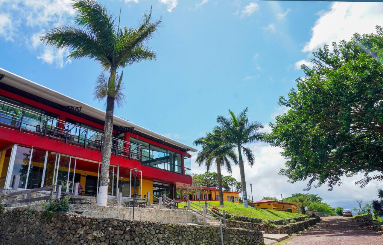 Hotel Puerto San Luis Tilarán Exteriör bild